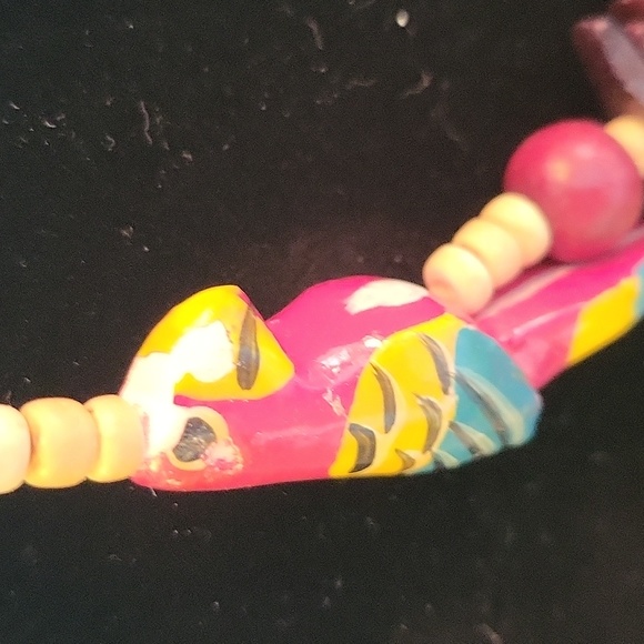 Vintage Parrot Wooden Necklace - Picture 5 of 7